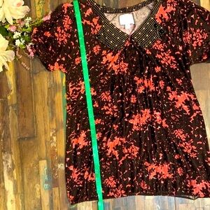 ANTHROPOLOGIE| Size medium |Printed floral V-Neck top
